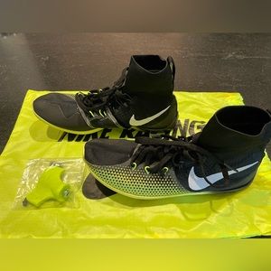 Nike running spikes size 7